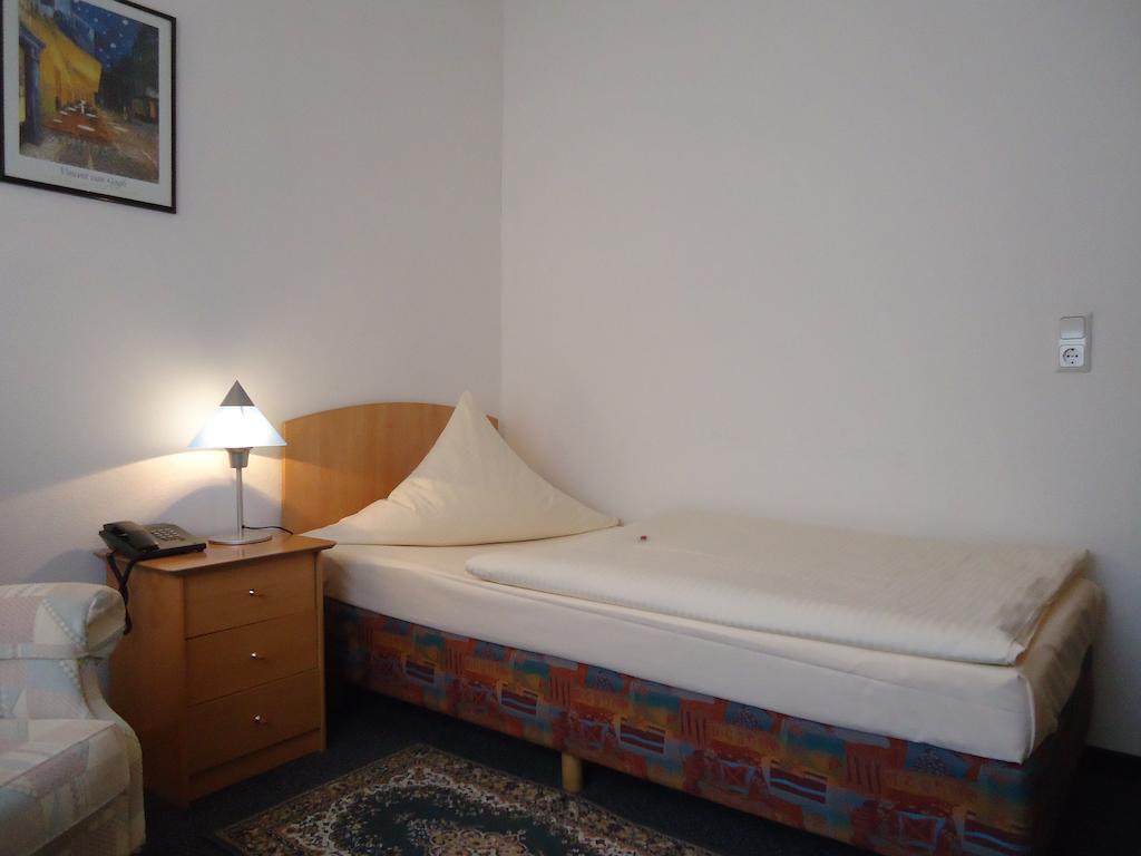 Hotel Central Oberursel Zewnętrze zdjęcie