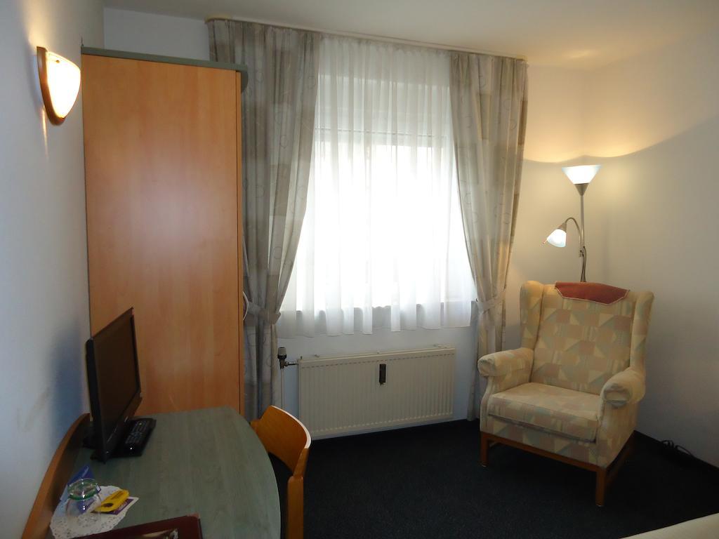 Hotel Central Oberursel Zewnętrze zdjęcie